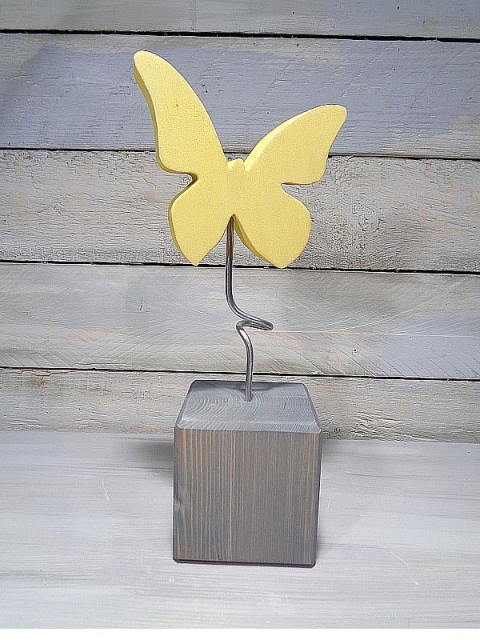 Talvel big butterfly with a metal rod yellow