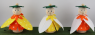 Glockenblumen-Kind weiß/orange mit Filzhut und Blütenkleid, Kranzfigur, H 8 cm