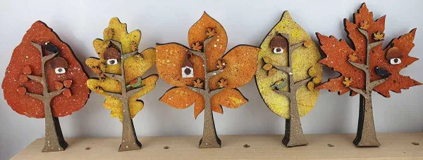 Herbstbäume mit Krähe, Vogel, kleinen Blättern, Vogelhaus, Steckfiguren für Sebastian Holzkränze