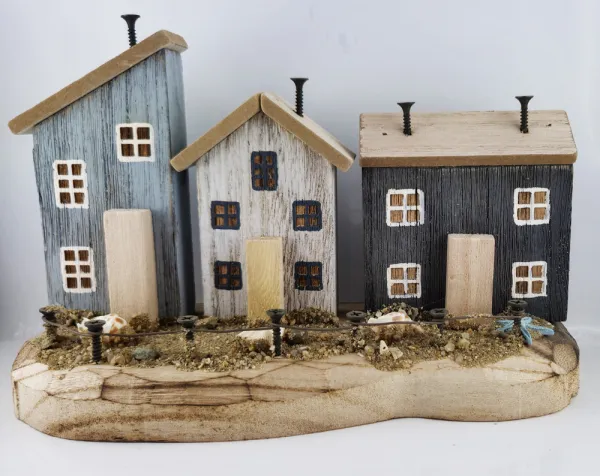 Maritime Häuserreihe mit 3 Holzhäuschen, 25,5x10,5xH16cm, blau-weiß-natur