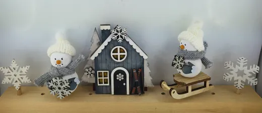 Kranzfigur Schneemann Glitzerschneeflocke, Schneehaus, Schneeflocken