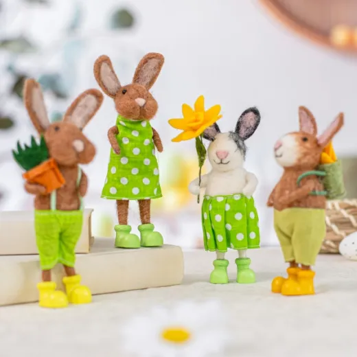 Baden collection Filz Hase hellgrüner Hose Karotten- Rucksack H 13 cm