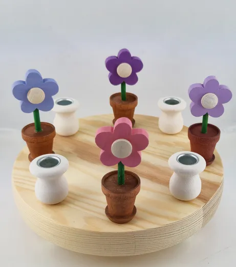 Dekobeispiel Kranzfigur kleine Blume im Topf hellblau h 7,5 cm