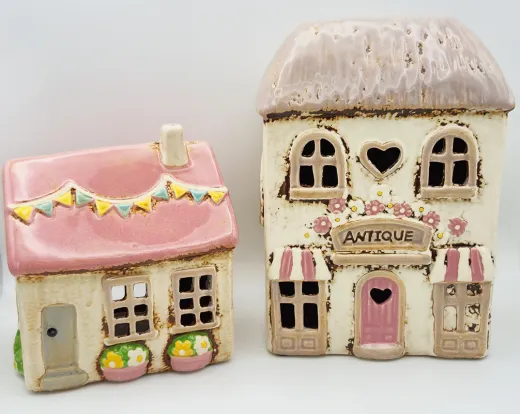 Windlicht Keramikhaus Antikladen creme Blumen H 20 cm