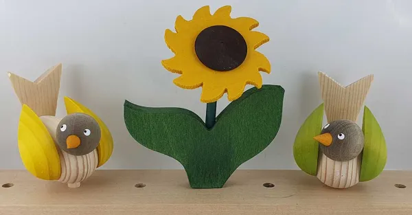 Erzgebirge Holzvögel, Sonnenblume auf Steckleiste