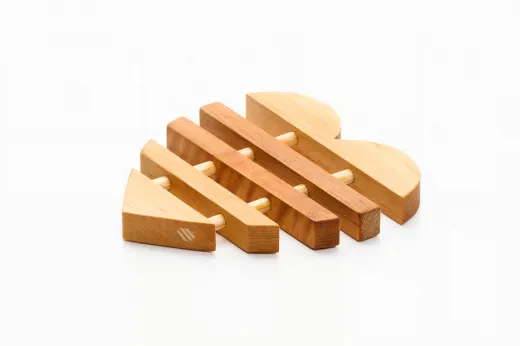 Skandinavian Hemslöjd Topfuntersetzer Herz aus Erlenholz, Größe 16,5 x 15,5 cm