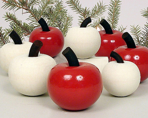 Schwedischer großer Apfel', rot lackiert, 6,5 cm