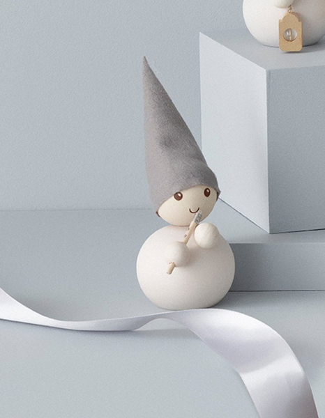Großer Aarikka HUILISTI Pakkanen weiß mit Flöte, Weihnachtsmann, Höhe 18 cm