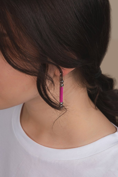 Aarikka Tarkka finnische Ohrringe pink, Länge 6 cm
