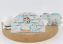 Eiswelt - Holz Eisscholle mit Schneekugel, glitzernd, h 3,5 cm, handbemalt, Kranzfigur